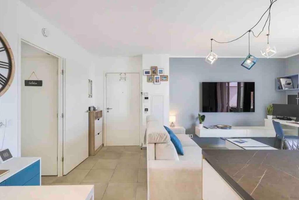 Logement Moderne Luxueux Parking Ac Cote De La Mer Nice Exterior photo