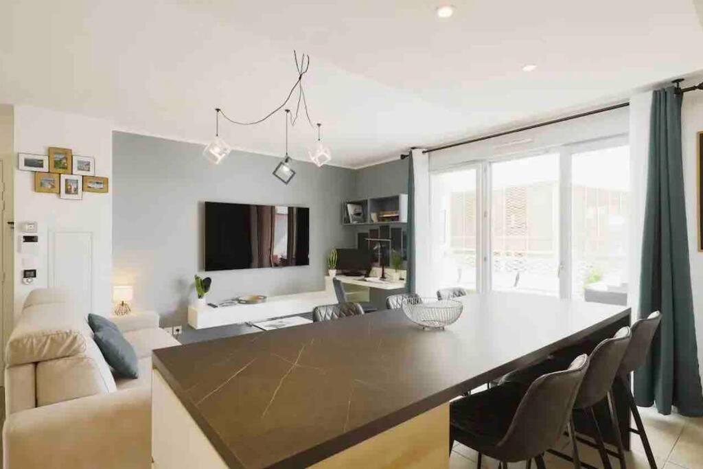 Logement Moderne Luxueux Parking Ac Cote De La Mer Nice Exterior photo